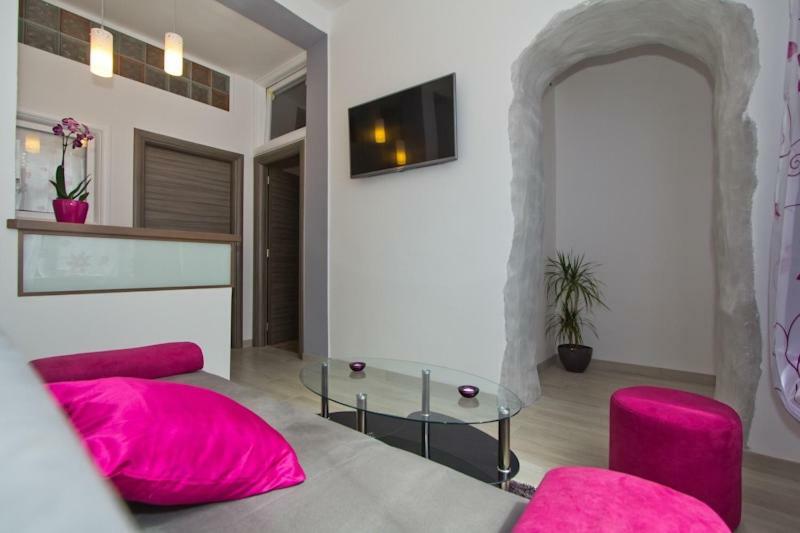 Apartment Radiant Orchid Poreč Kültér fotó